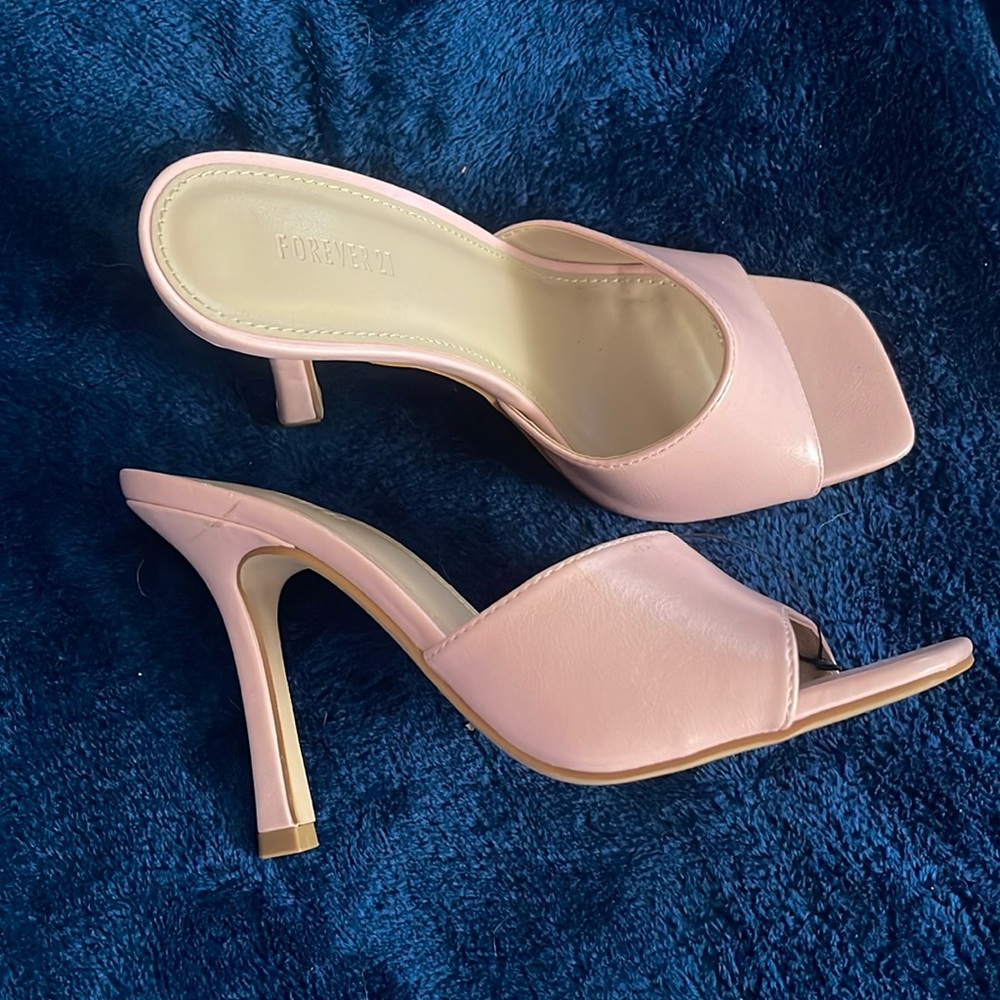 Light pink heels